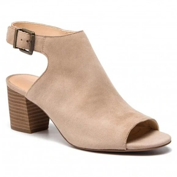 Clarks Deloria Gia Sand Suede Peep Toe Slingback Ankle Strap Sandal Block Heel - Picture 1 of 9